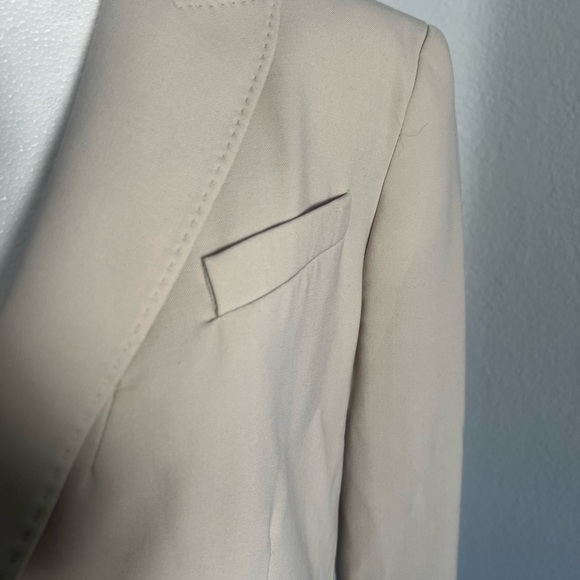 Anne Klein Light tan single button blazer - Picture 2 of 7